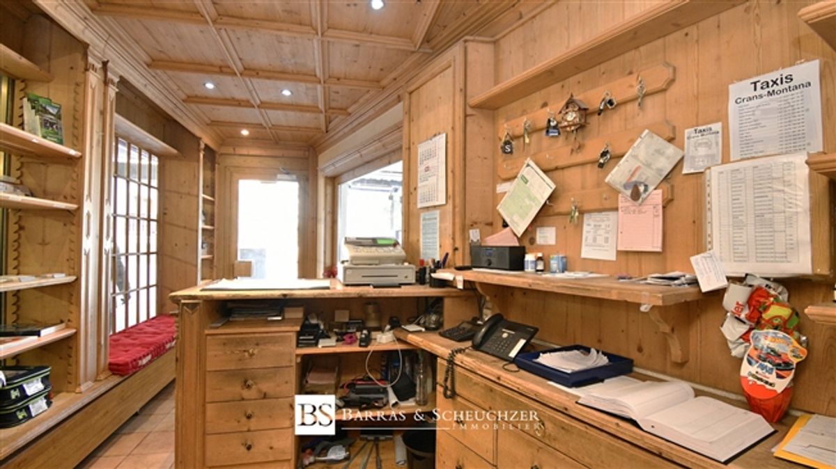 Geschäftslokal - Premiumlage, Sichtbarkeit, Schaufenster, 2 Zugänge - 1