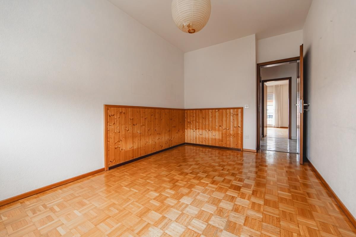 5.5 Room bifamiliar house - 3