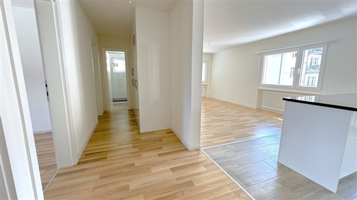Erstvermietung nach Sanierung Moderner 4.5 Zimmerwohnung mit Balkon in St. Gallen - 5
