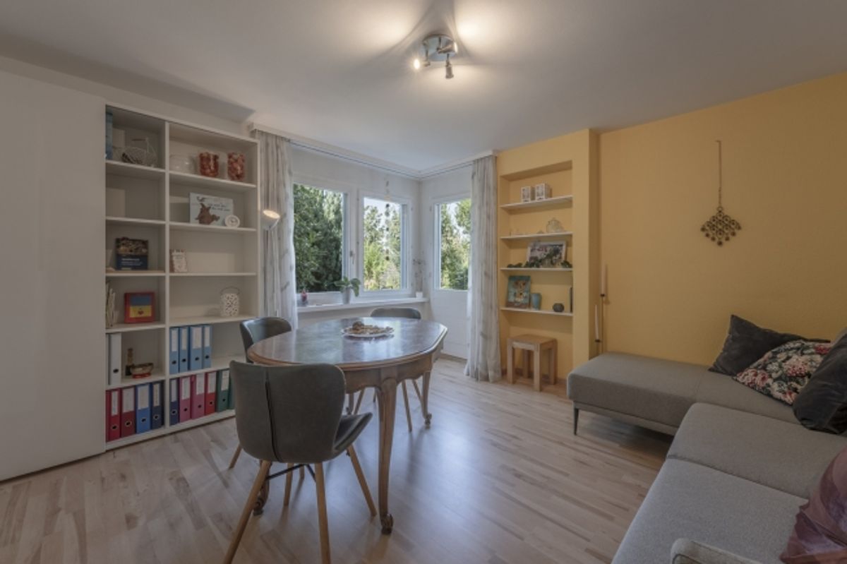 Grosszügiges Einfamilienhaus mit Einliegerwohnung und Doppelgarage - 9