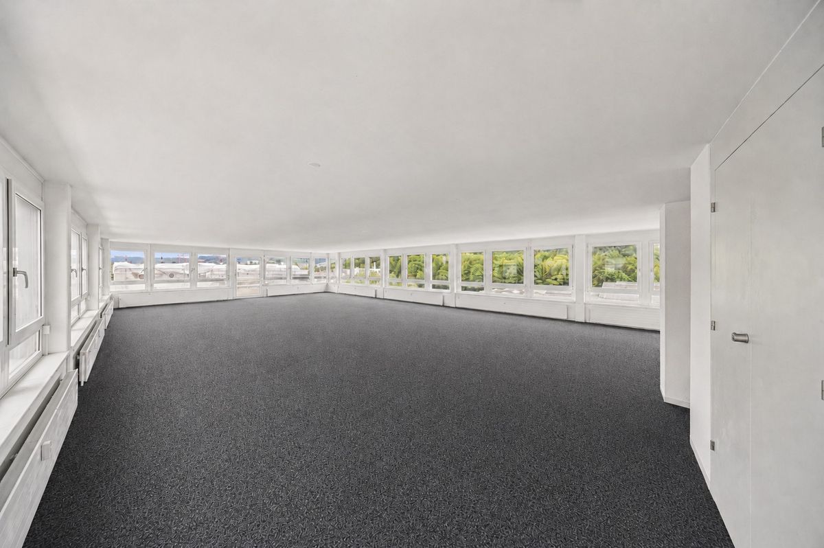 Raum für Ideen, Wachstum und Zusammenarbeit - Büro nahe Stadt Bern - 2
