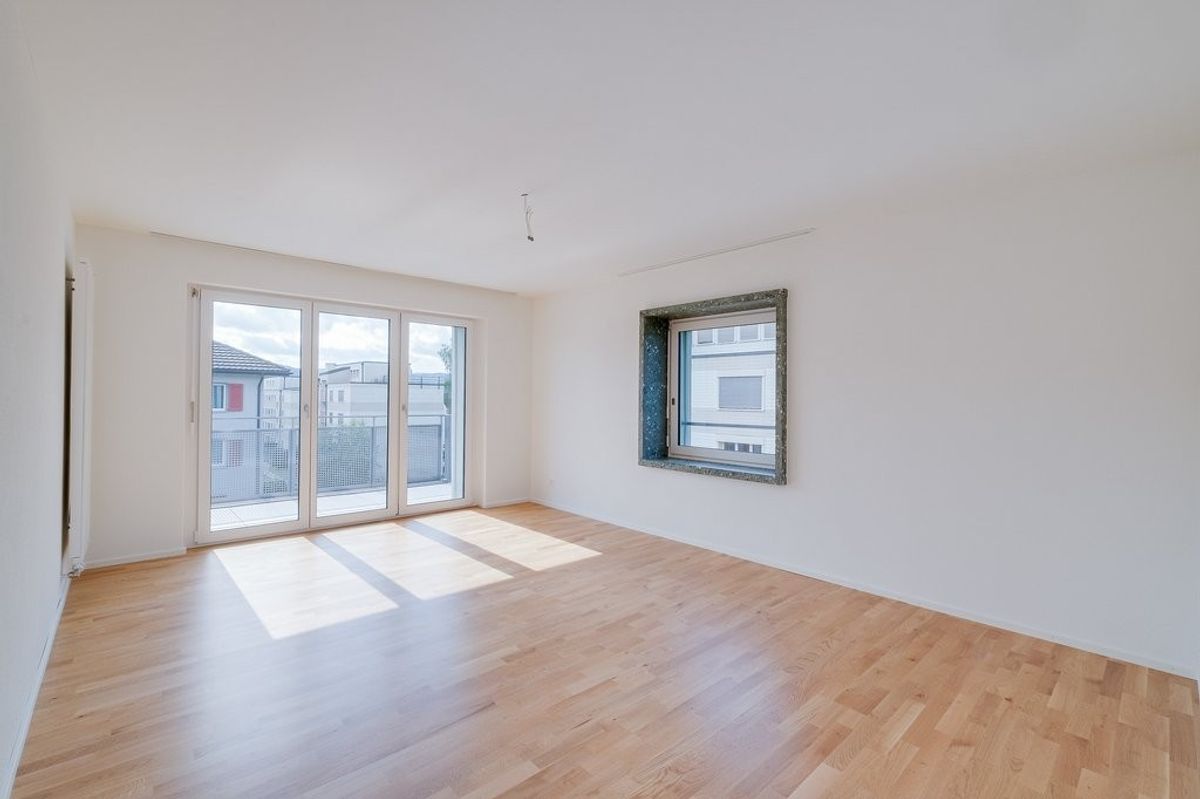 Zentrale und lichtdurchflutete Wohnung - 2