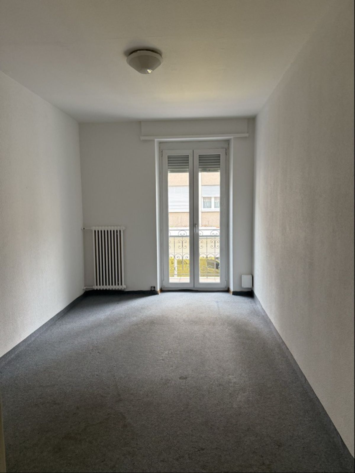 2 Zimmerwohnung befristet bis 31.12.2027 - 0