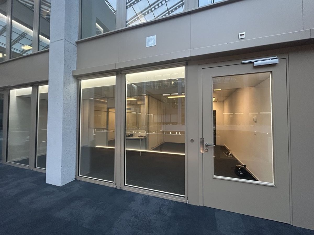 Surface Bureaux 1er étage - 44m2 - 5