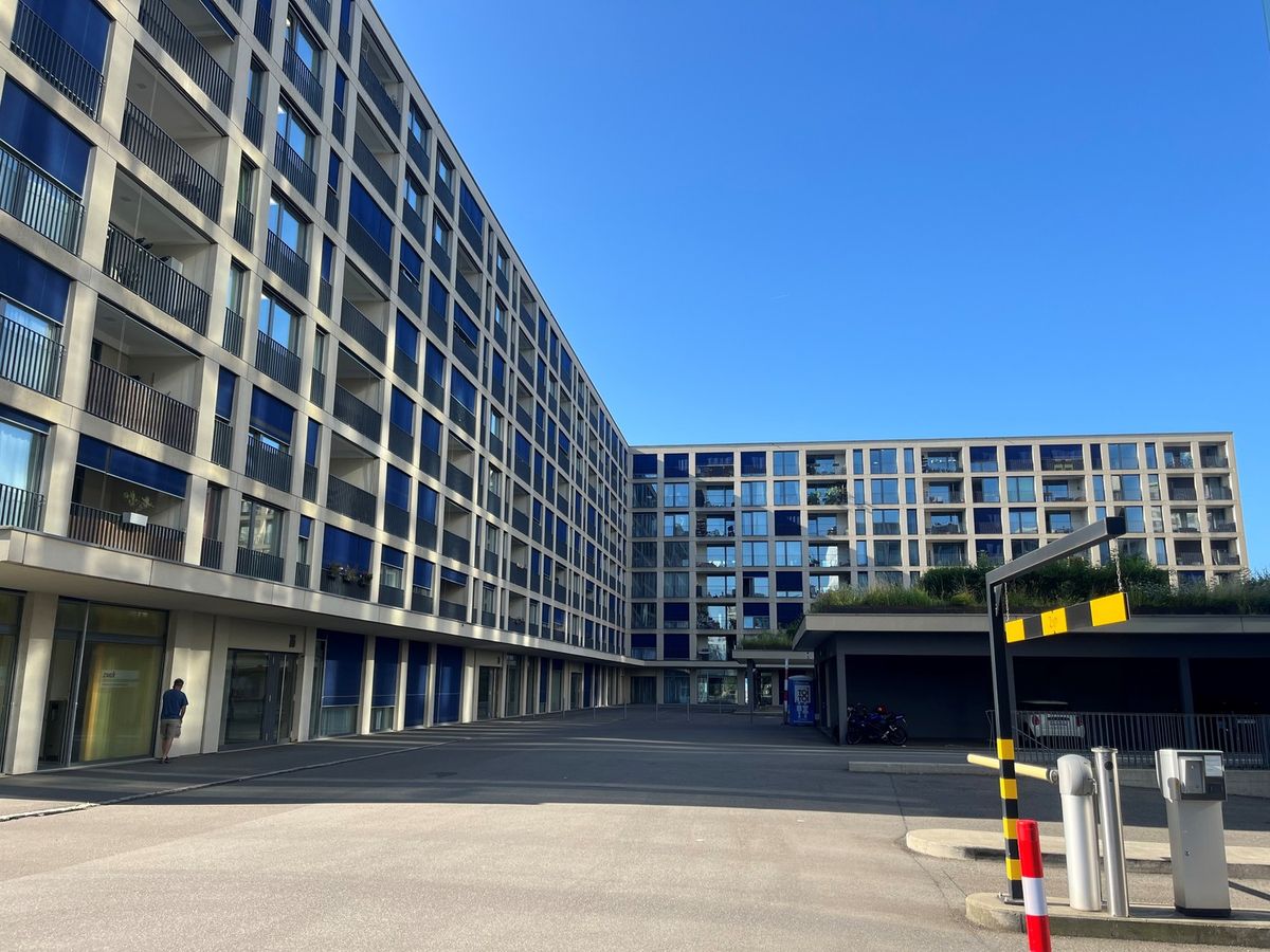 3.5- Zimmerwohnung im Herzen Oerlikons - 0