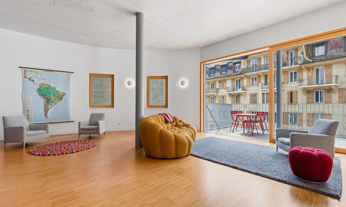 Unique : 99 m² industrial loft near the lake and public transportation - 1
