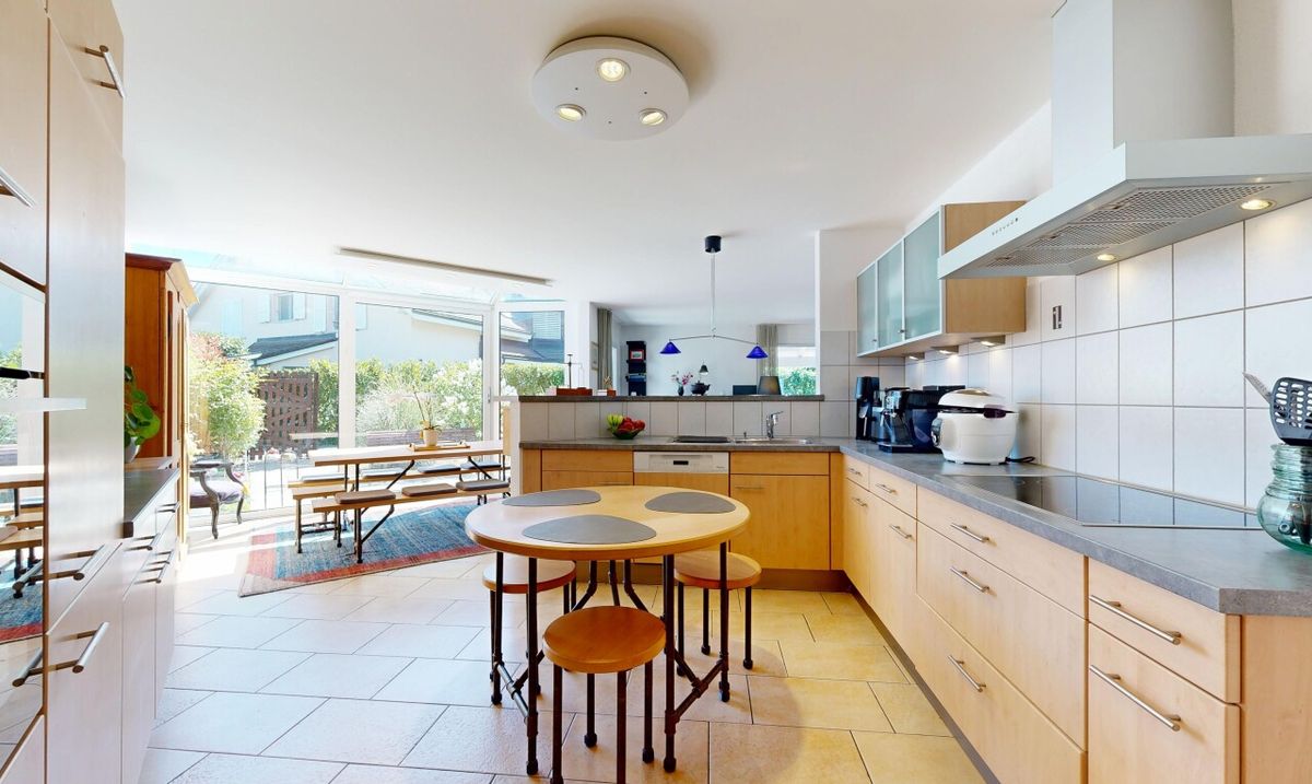 Family Home for Sale – 189 m² with Garden and Mountain Views - 0