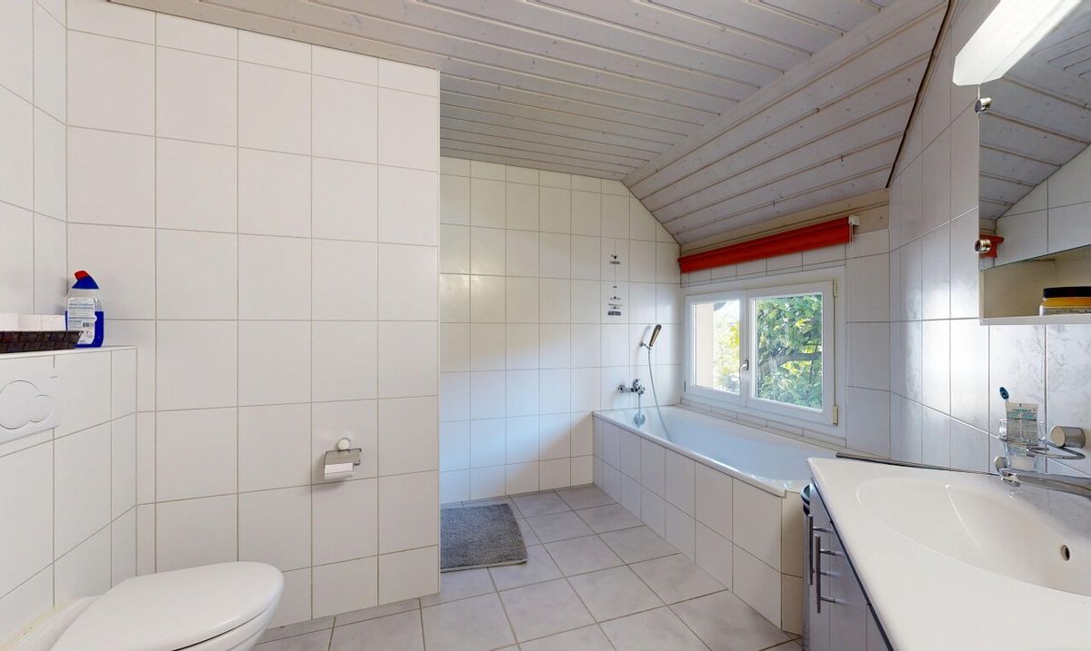 Family Home for Sale – 189 m² with Garden and Mountain Views - 4