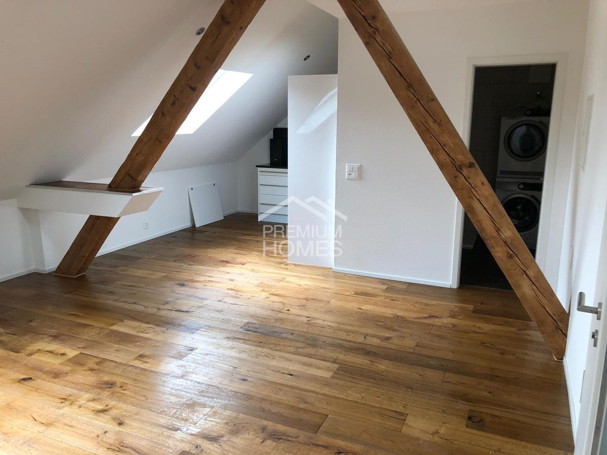 Charmante 2.5-Zimmer-Dachwohnung! - 3