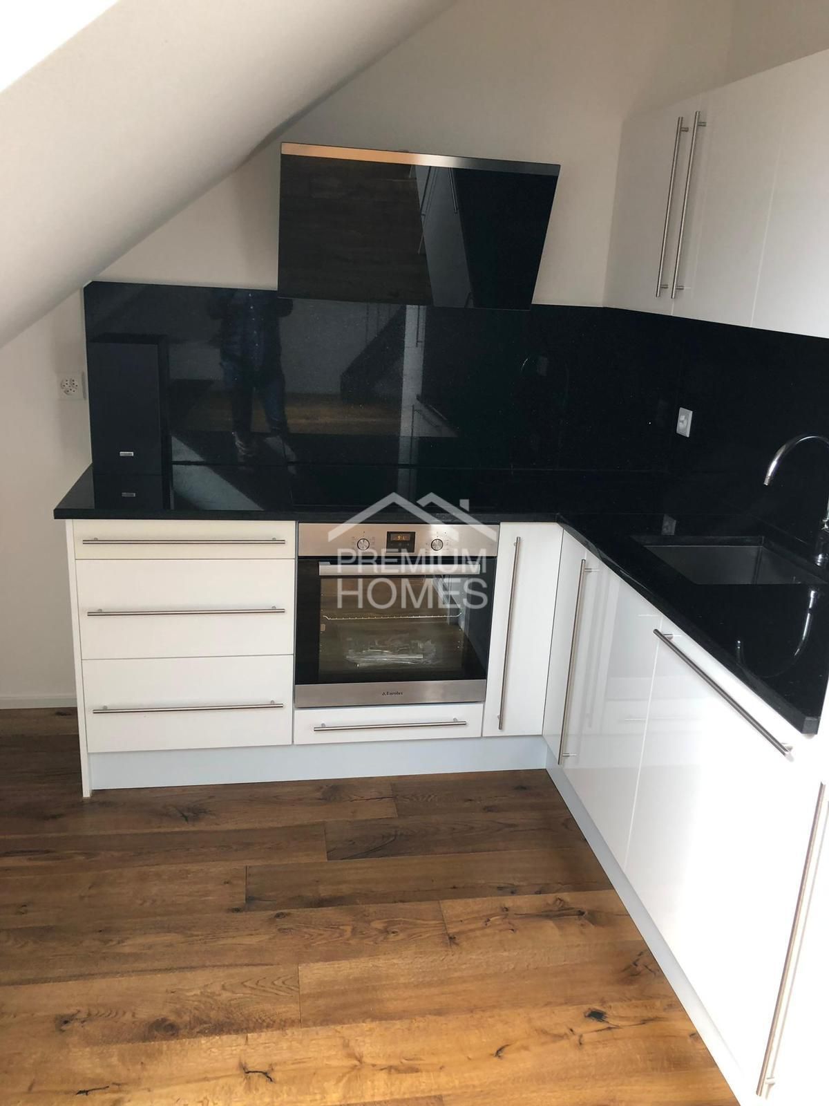 Charmante 2.5-Zimmer-Dachwohnung! - 4