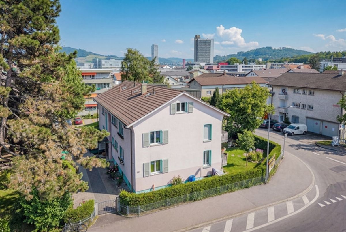 VIELSEITIGES MEHRFAMILIENHAUS MIT ATTRAKTIVER RENDITE - 0