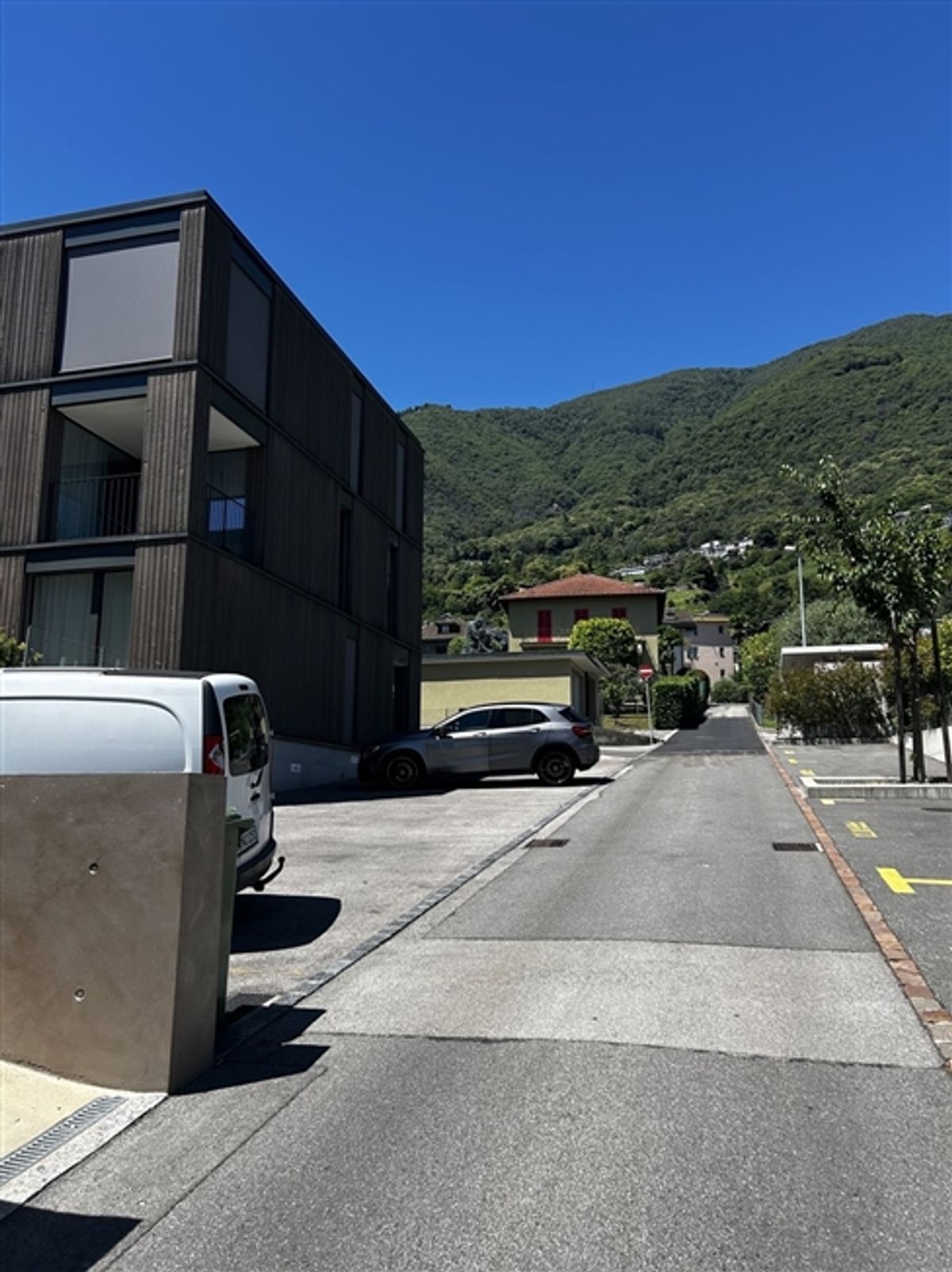 Aussenparkplatz in Minusio - 2