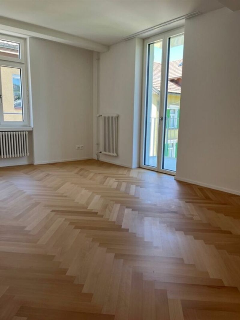 Helle 2.5 Zimmer-Wohnung mit Balkon im schönen Museumsquartier - 3