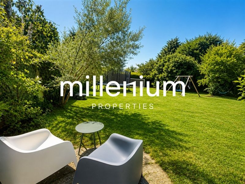 Wunderschöne Einfamilienhaus auf einer Ebene mit grossem Garten - 3