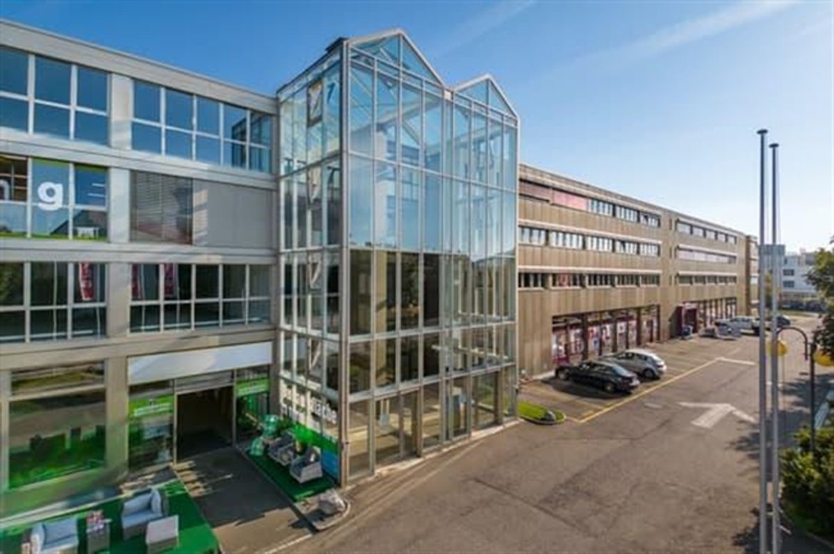 ca. 150 m2 Lagerraum im 3. Obergeschoss mit Warenlift - befristete Miete bis 31.12.2028 - 0