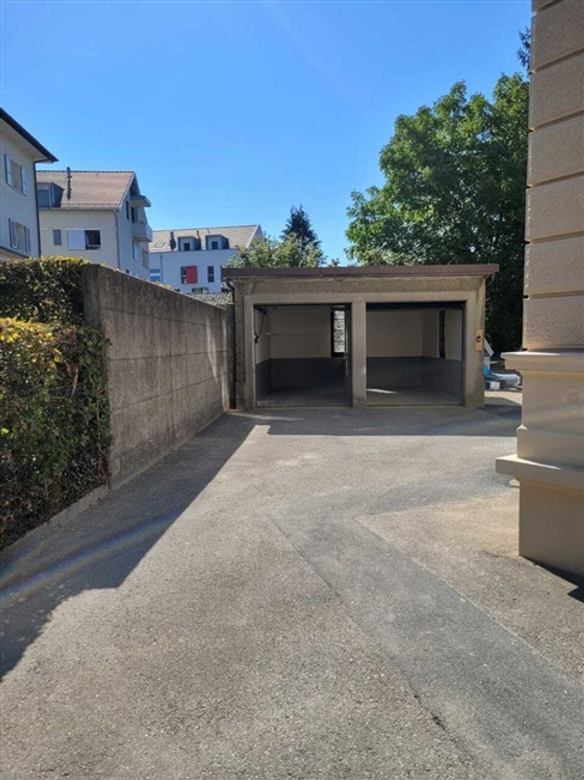 Echallens, Garagenbox zu vermieten in der Nähe des Bahnhofs - 0