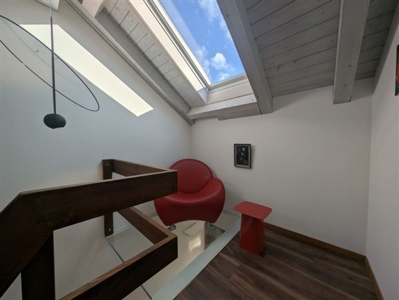 2½ ZIMMER-MAISONETTEWOHNUNG IN UNTERÄGERI (ZG), MÖBLIERT, TEMPORÄR - 3