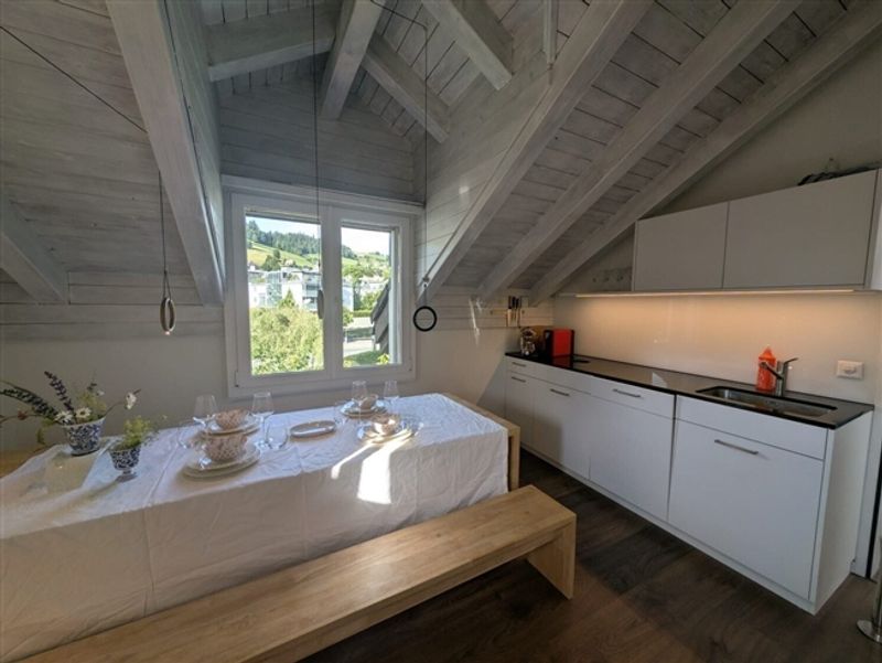 2½ ZIMMER-MAISONETTEWOHNUNG IN UNTERÄGERI (ZG), MÖBLIERT, TEMPORÄR - 4