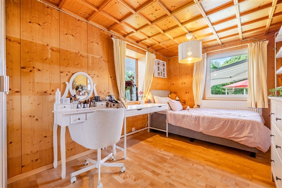 Stadt trifft Natur – Doppelhaus mit einzigartiger Gartenidylle - 8