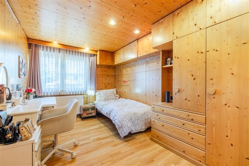 Stadt trifft Natur – Doppelhaus mit einzigartiger Gartenidylle - 10