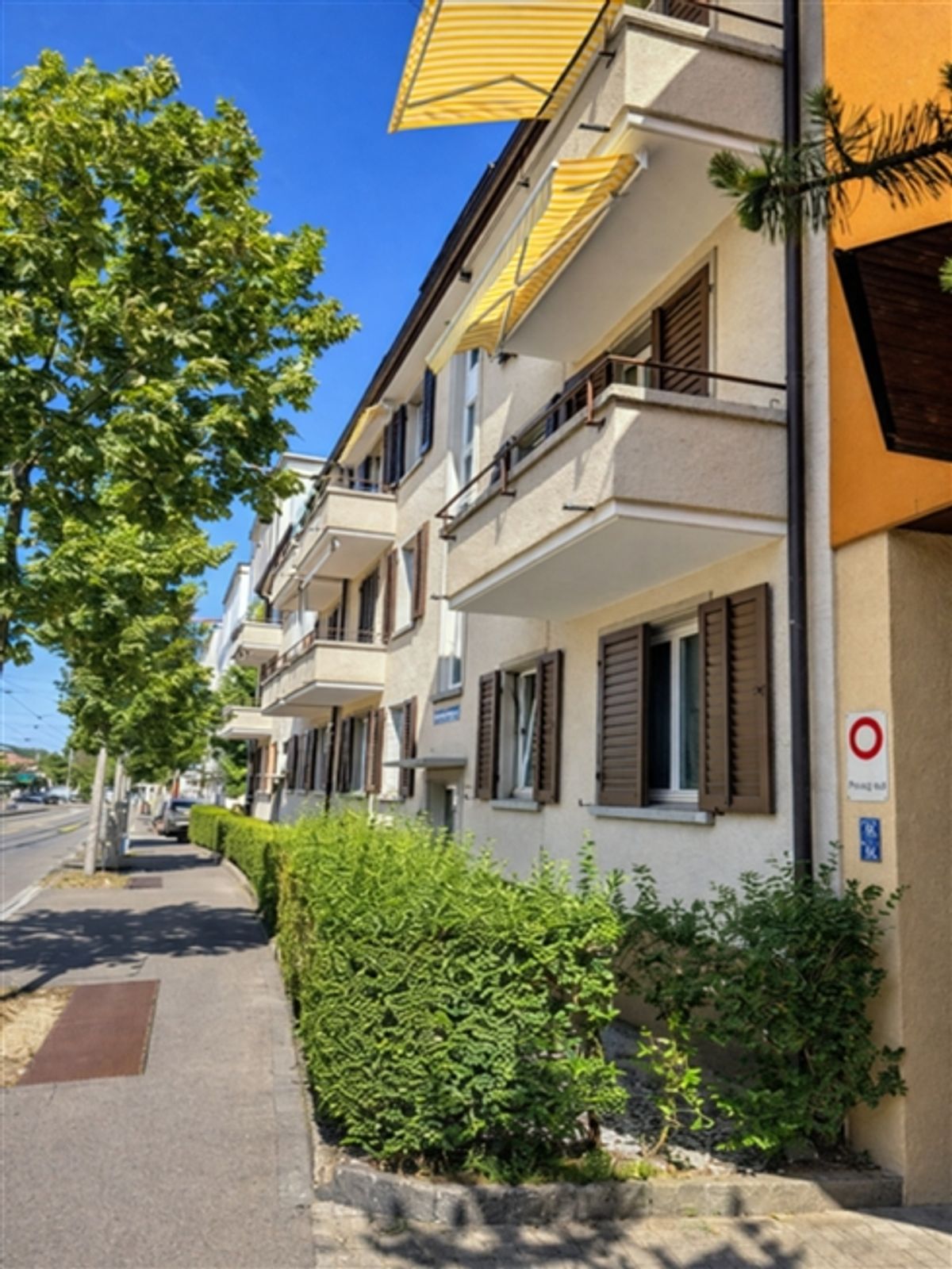 2-ZWG im EG, in 8047 Zürich zu vermieten - 0