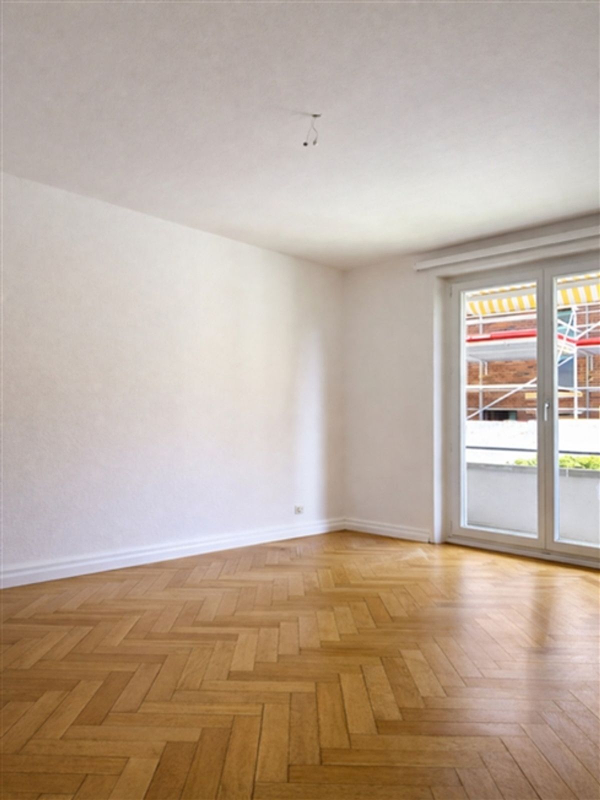 2-ZWG im EG, in 8047 Zürich zu vermieten - 3