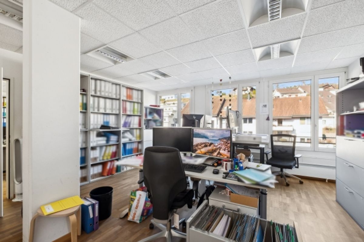Attraktibe Büro-, Therapie oder Dienstleistungsfläche - 1