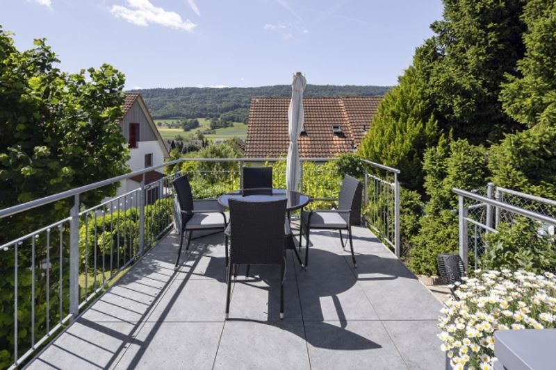 Familienoase mit traumhafter Gartenoase an ruhiger Lage - 12