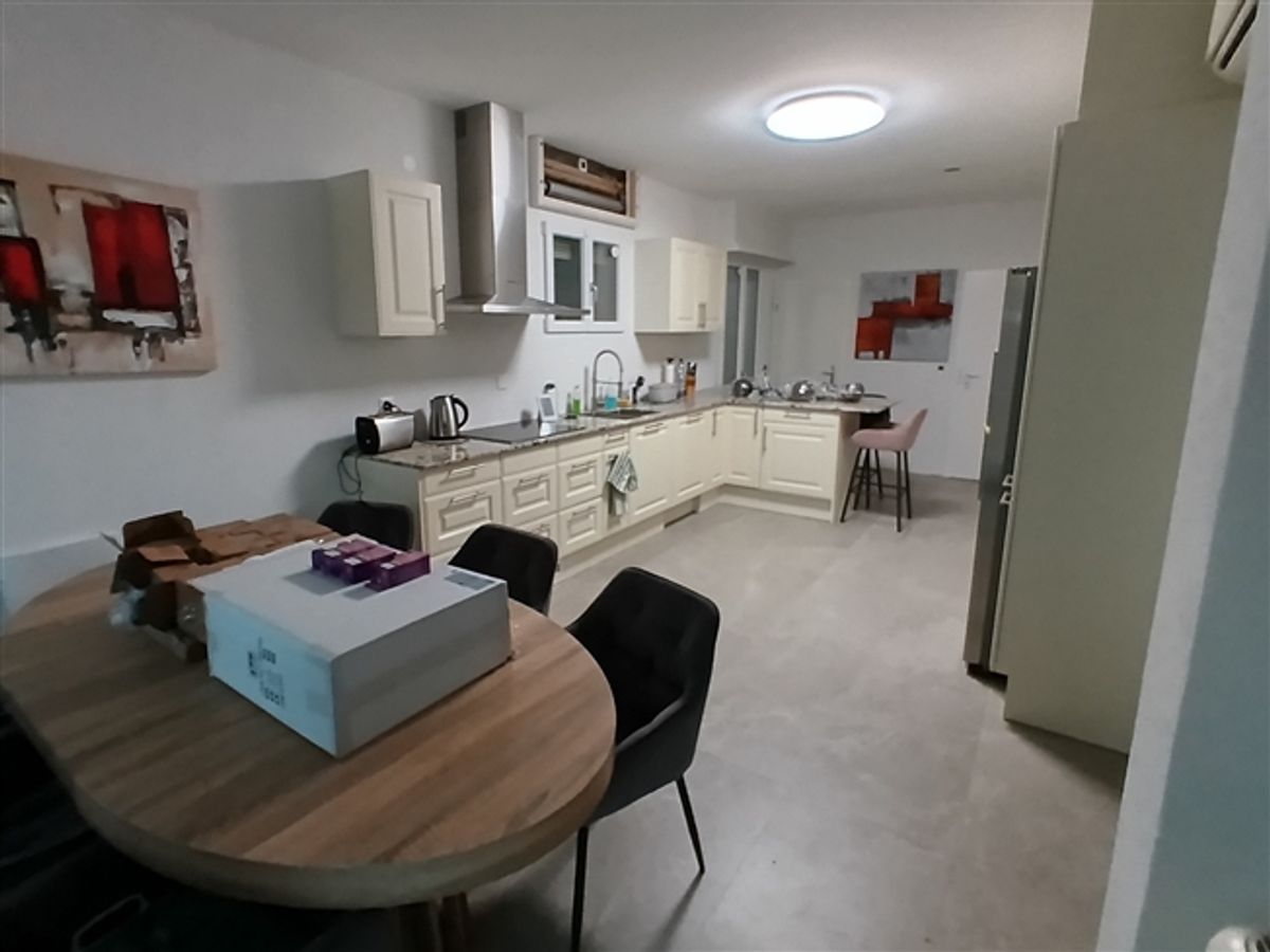 31/2-ZIMMER-HAUS IN LUTRY (VD), MÖBLIERT, BEFRISTET - 1