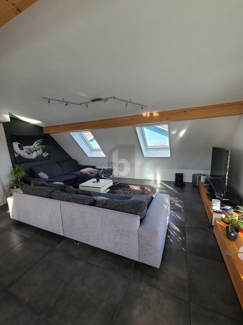 SONNIG, KLIMATISIERT MIT BALKON UND E-LADESTATION - 4