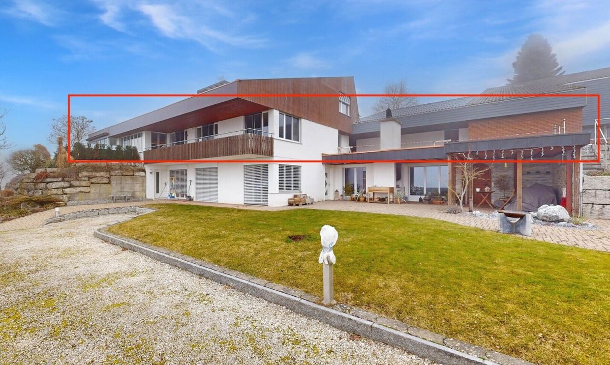 Exklusive 5.5-Zimmer-Wohnung an erhöhter Lage mit Weitsicht - 0