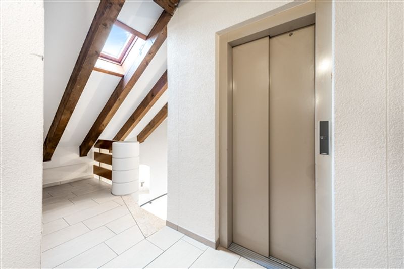 Gemütliche 4.5-Zimmer Dachwohnung mit viel Charme - 11