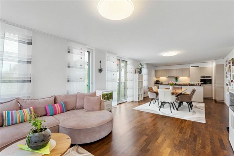 Moderne 4.5-Zimmerwohnung mit Alpenblick - 5
