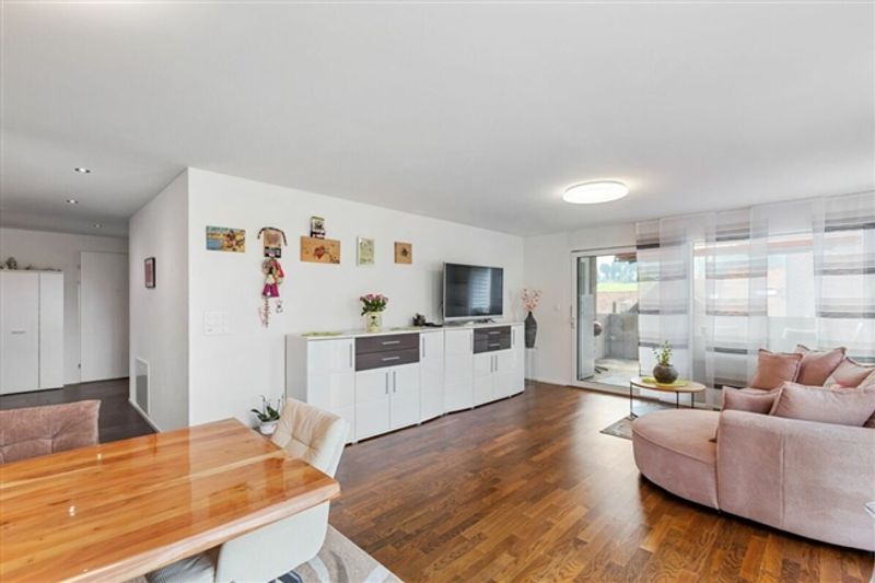 Moderne 4.5-Zimmerwohnung mit Alpenblick - 6