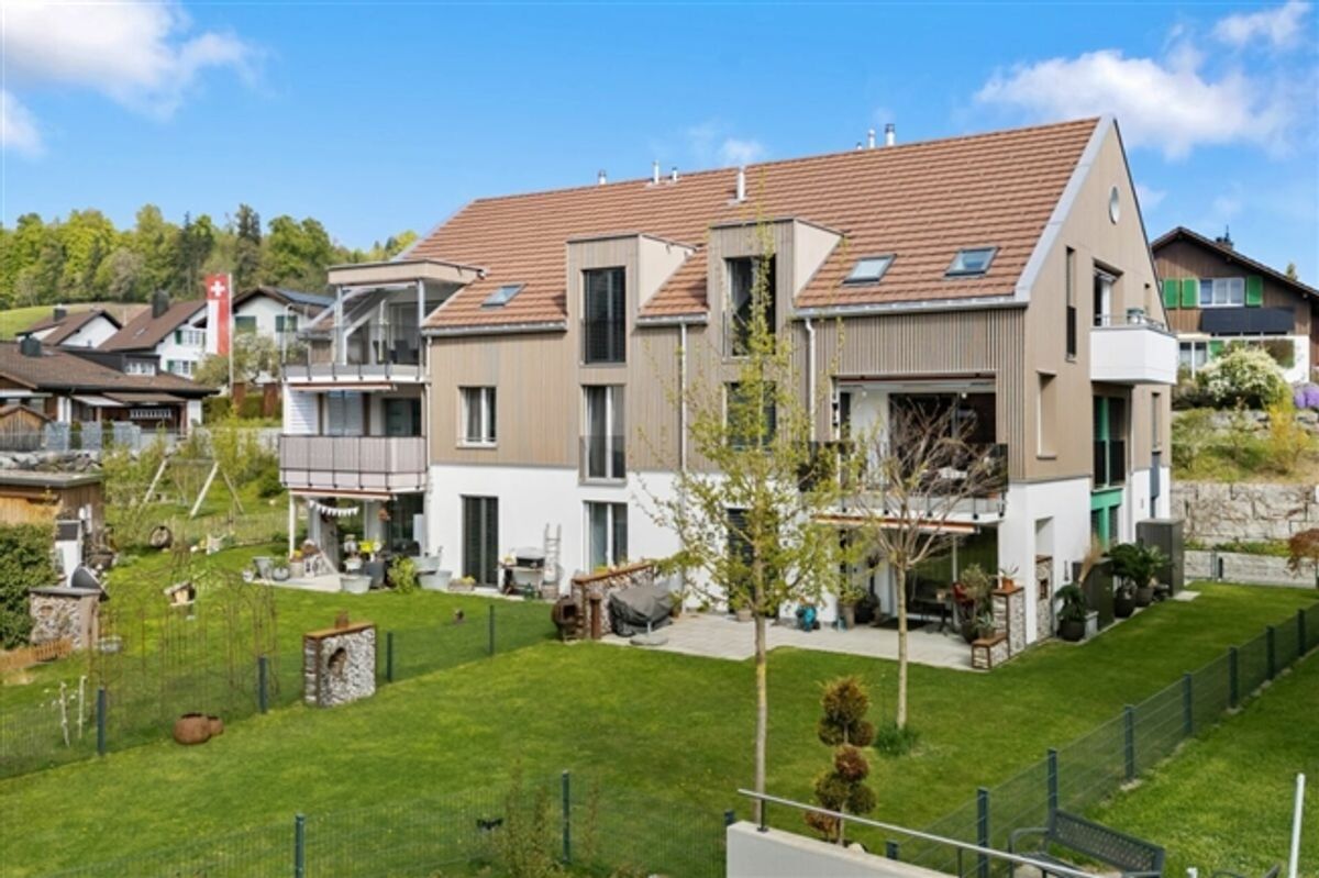 Moderne 4.5-Zimmerwohnung mit Alpenblick - 1
