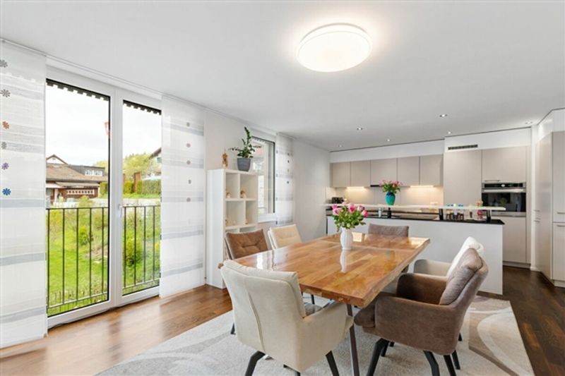 Moderne 4.5-Zimmerwohnung mit Alpenblick - 4