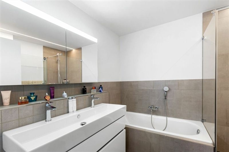 Moderne 4.5-Zimmerwohnung mit Alpenblick - 12