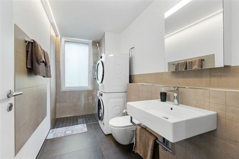 Moderne 4.5-Zimmerwohnung mit Alpenblick - 9