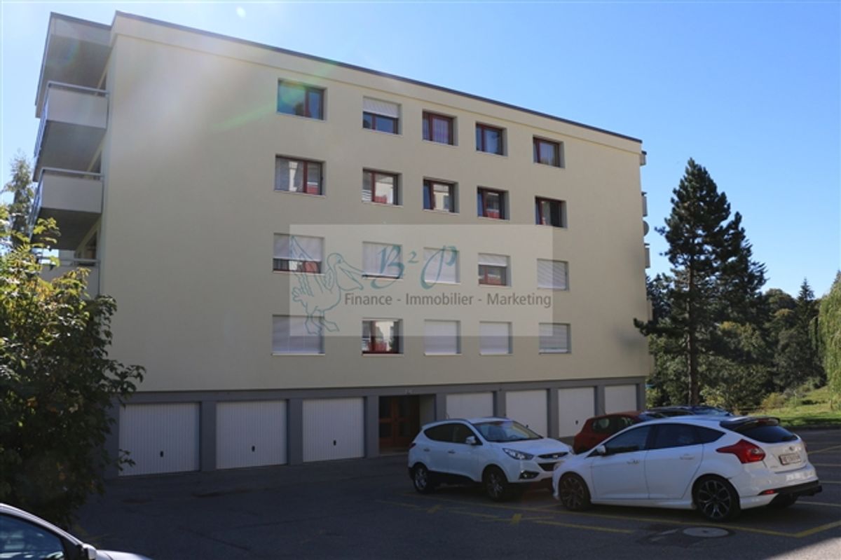 Gefasster Parkplatz in einem Gemeinschaftsgarage - 0