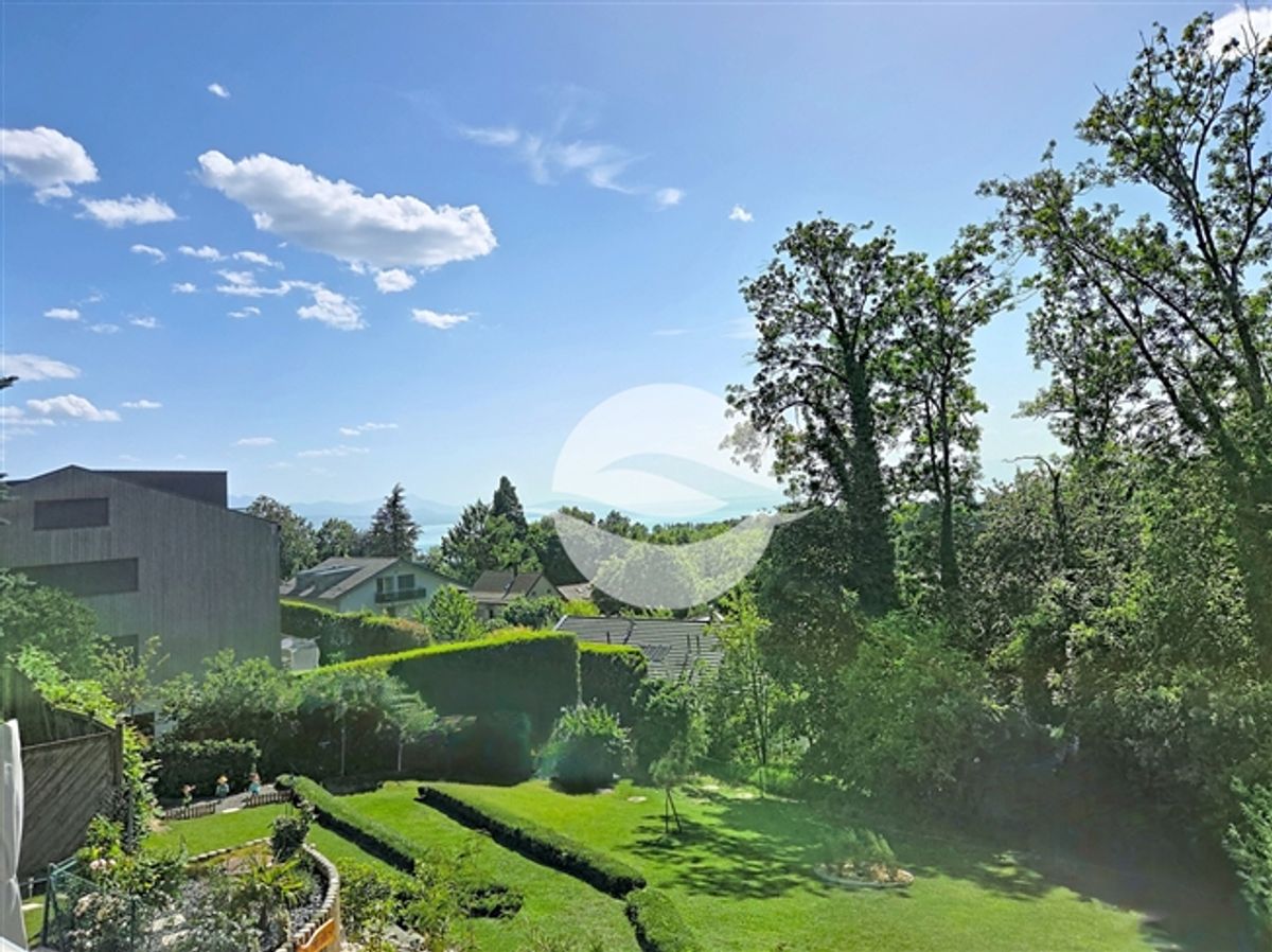 Charmante Villa mit Garten und schöner Aussicht - 9