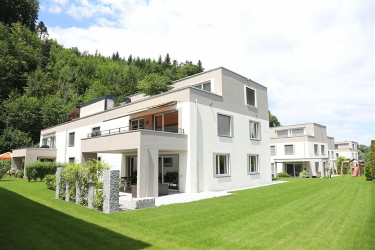 5.5-Zimmer-Gartenwohnung - modern, komfortabel und zum Wohlfühlen - 0