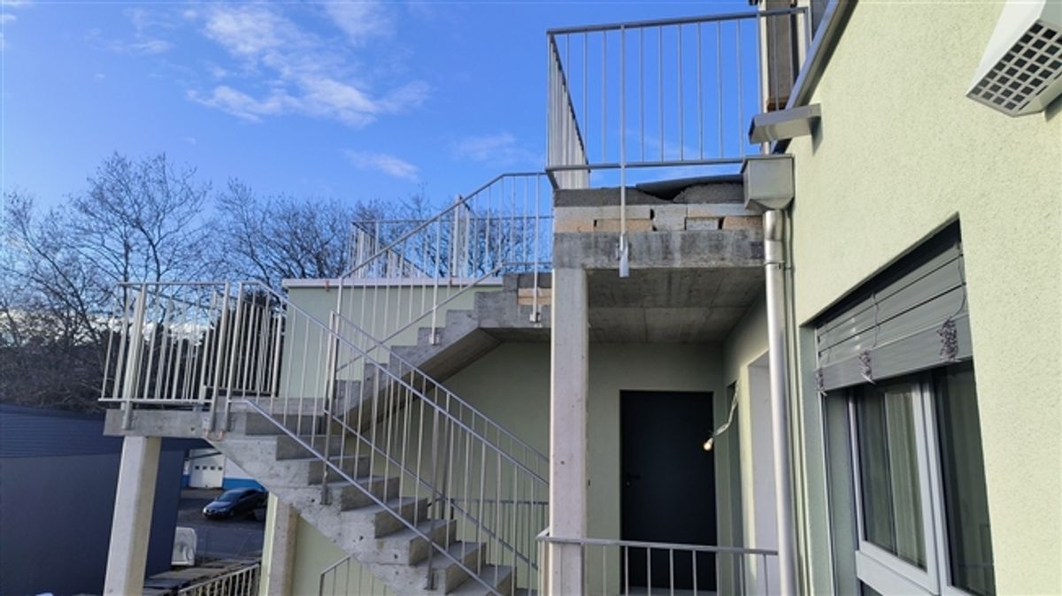 Verwaltungsfläche mit Balkon – 2. Stock – Neubauprojekt - 4