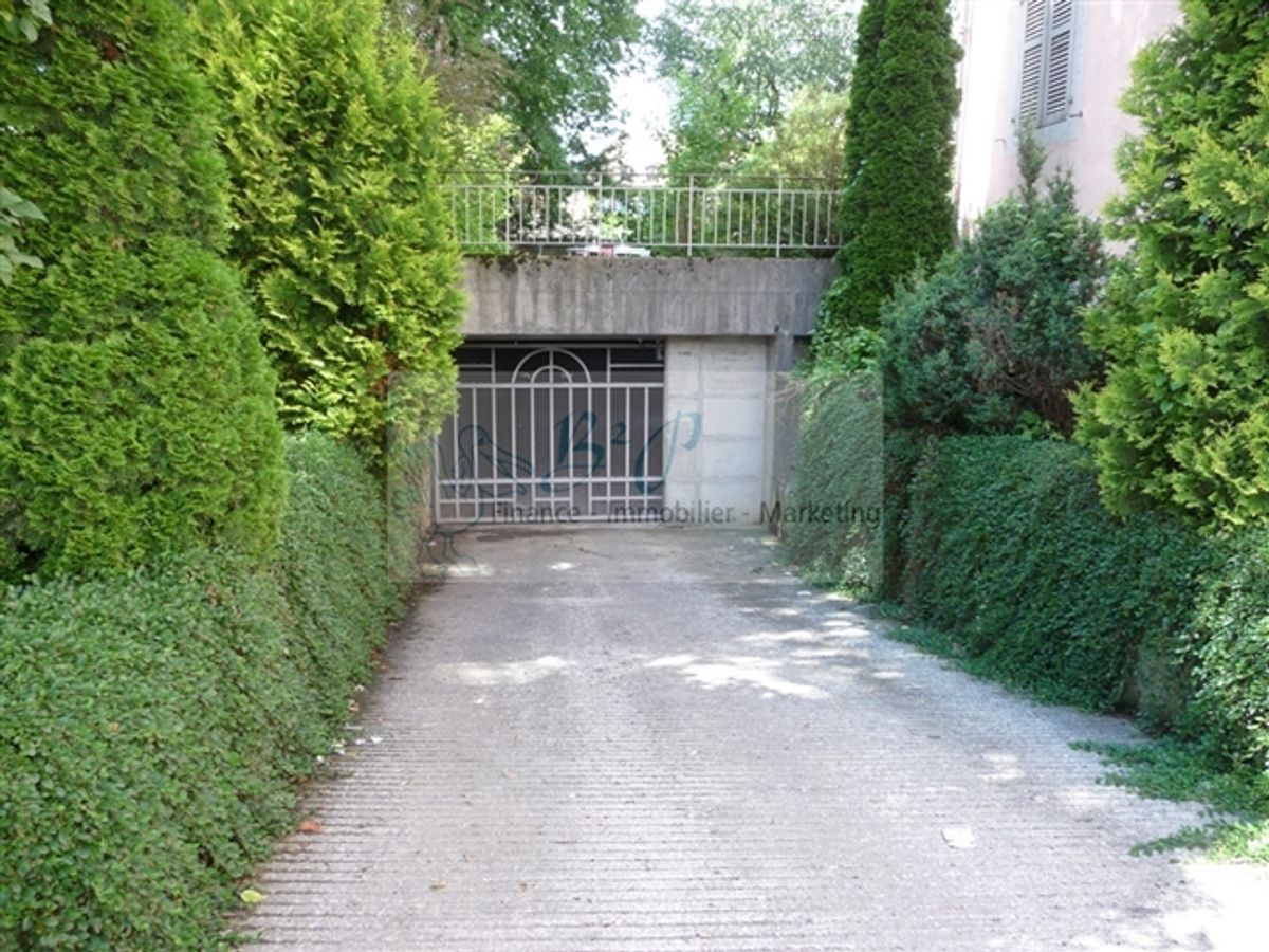Parkplatz zu mieten in Parkhaus. - 1