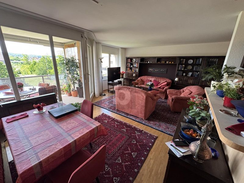 GEPFLEGT MIT BALKON UND BEGRÜNTEM INNENHOF! - 3
