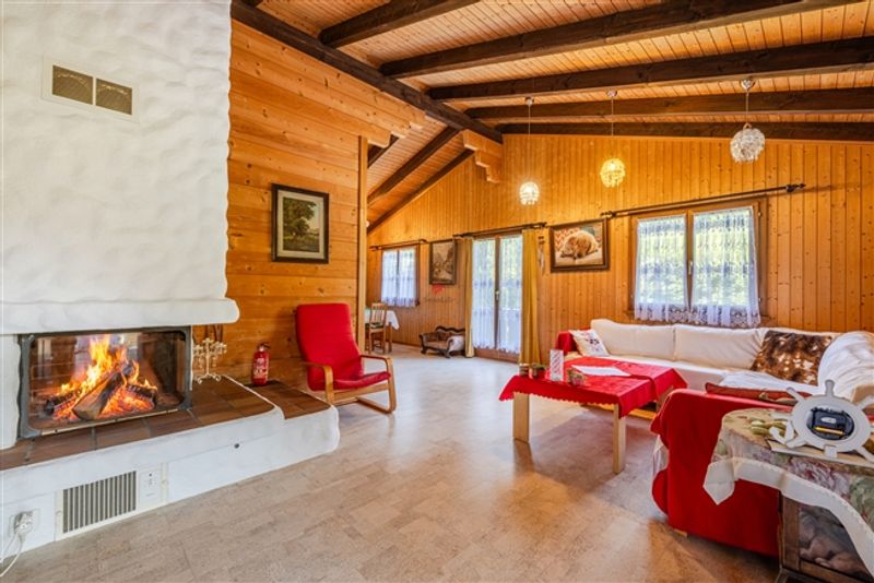 Rückzugsort im Grünen – Charmantes Chalet mit viel Umschwung - 3