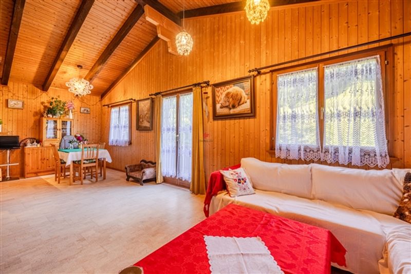Rückzugsort im Grünen – Charmantes Chalet mit viel Umschwung - 6