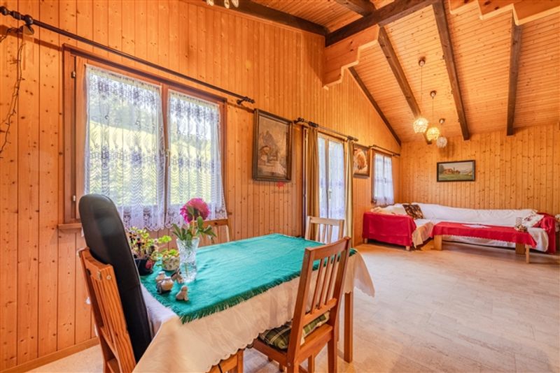 Rückzugsort im Grünen – Charmantes Chalet mit viel Umschwung - 7