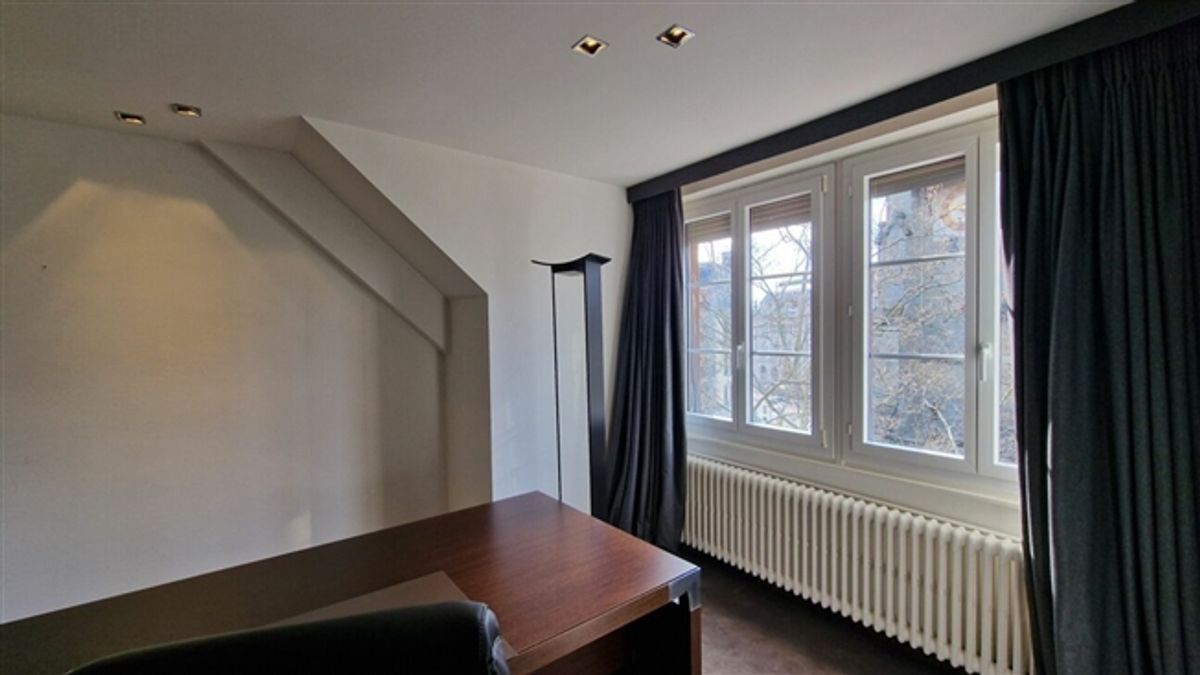 Belle surface administrative de 354m² au coeur de Lausanne Place Saint-François ! - 7