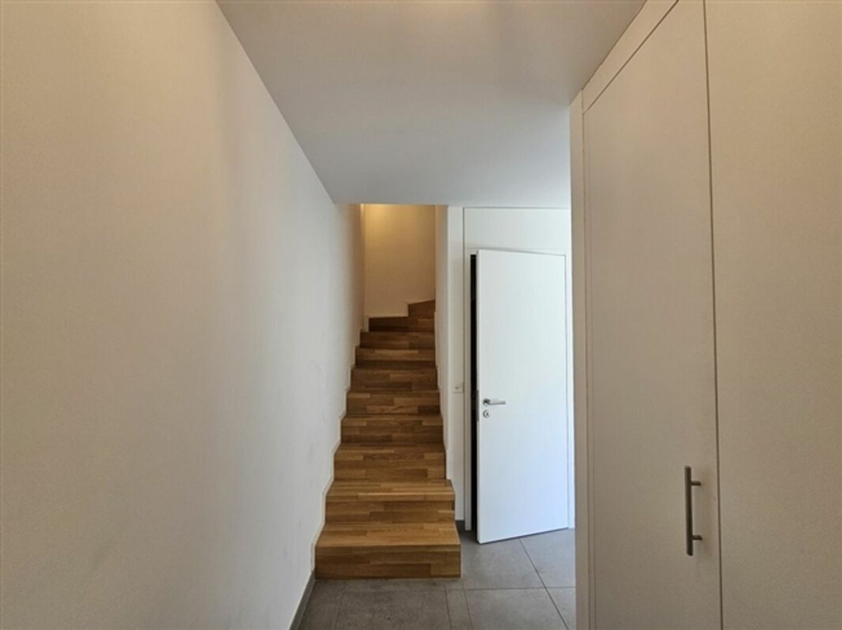 Angrenzende Villa mit 3,5 Zimmern und Terrasse, St-Léonard - 1