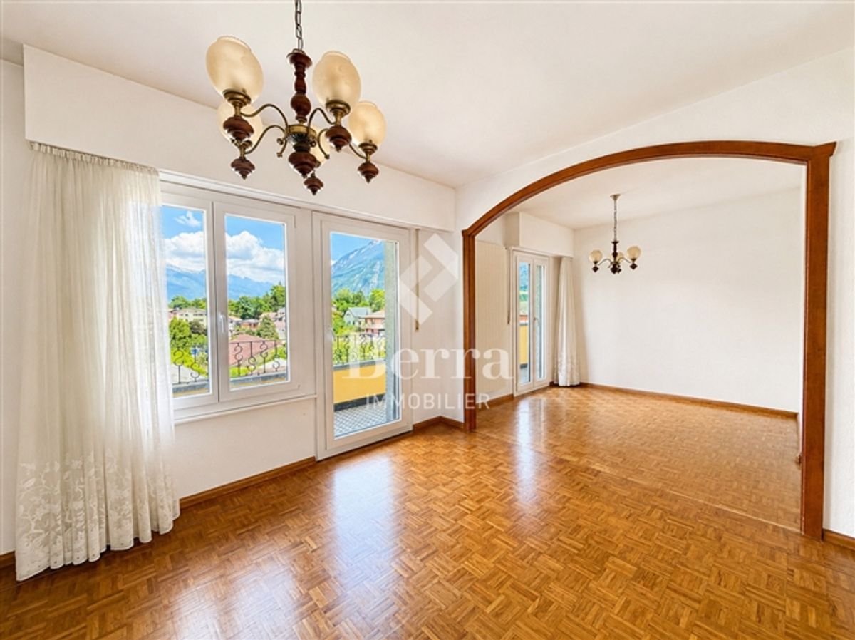 Freistehende Villa mit Garten, Terrasse, Garage und gutem Potenzial. - 9